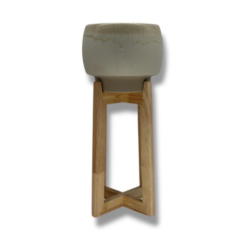 Vas decorativ din ceramică bej cu suport din lemn (profil)