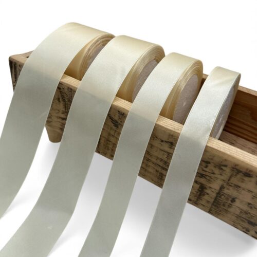 Alternative view of Set Role Panglica din Satin Crem A084