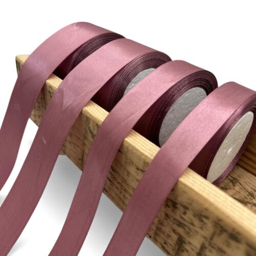 Set Role Panglica din Satin Mov A091