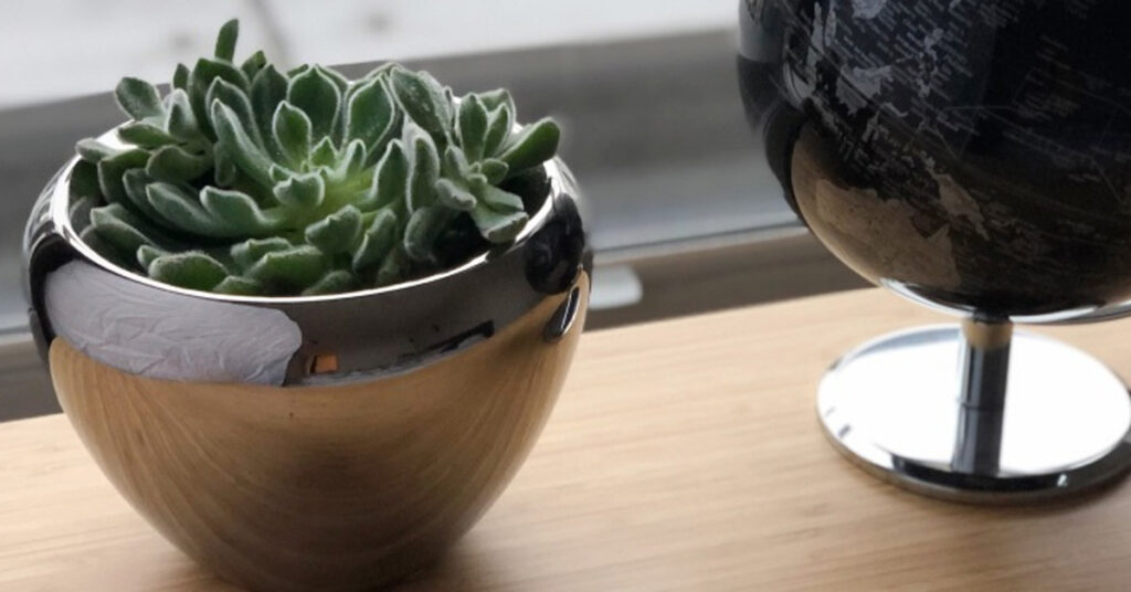 Vase din ceramica Moon de la Polnix